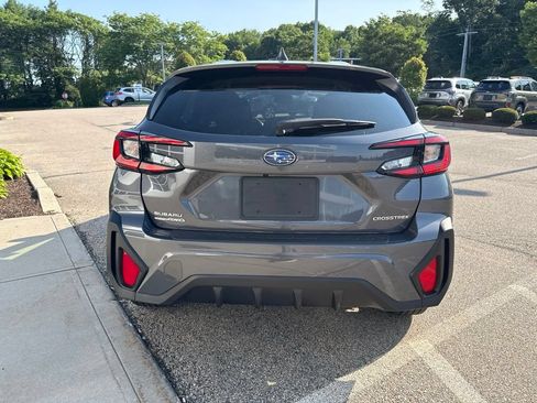 Used 2024 Subaru Crosstrek 2.0i AWD/4WD image 4