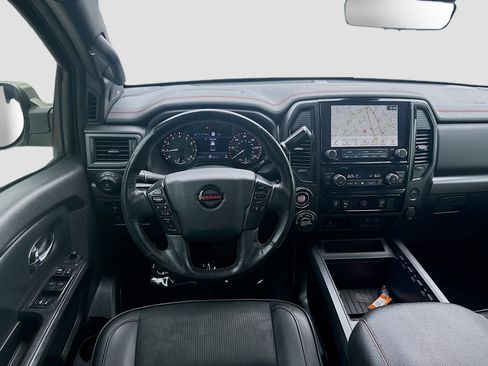 Used 2021 Nissan Titan PRO-4X w/ Pro-4x Utility Package AWD/4WD image 21