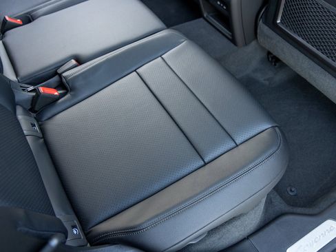 New 2026 Porsche Cayenne image 46