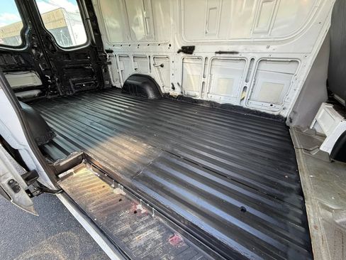 Used 2008 Dodge Sprinter 2500 RWD image 26