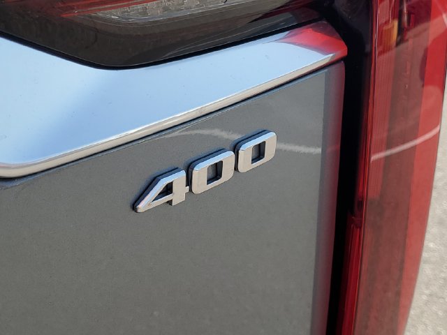 Certified 2024 Cadillac XT6 Premium Luxury w/ LPO, Floor Liner Package AWD/4WD image 46
