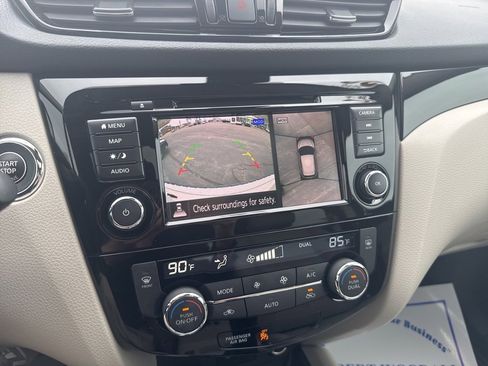 Used 2022 Nissan Rogue Sport SL image 20