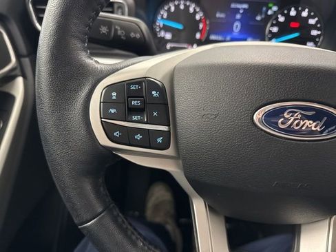 Used 2021 Ford Explorer XLT w/ Equipment Group 202A image 39