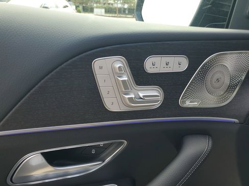 New 2026 Mercedes-Benz GLS 580 4MATIC image 20