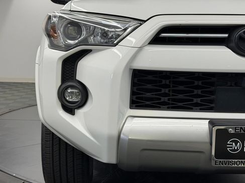Certified 2023 Toyota 4Runner TRD Off-Road Premium w/ Off Road Premium Plus Package AWD/4WD image 9