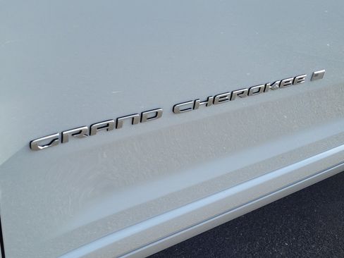 New 2025 Jeep Grand Cherokee Overland w/ Trailer Tow Package image 25