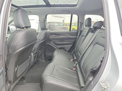 New 2023 Jeep Grand Cherokee 4WD 4xe image 6