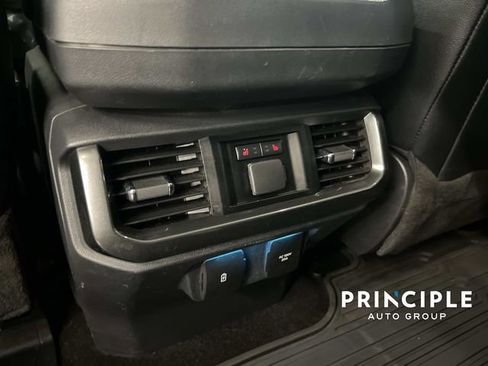 Used 2023 Ford F150 Lariat w/ Equipment Group 502A High AWD/4WD image 29