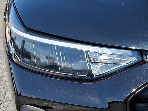 Used 2023 Ford Escape ST-Line w/ Tech Pack #1 AWD/4WD image 9