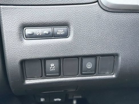 Used 2021 Nissan Murano SV FWD image 22