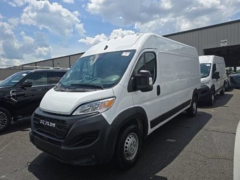 Used 2025 RAM ProMaster 2500 FWD image 4