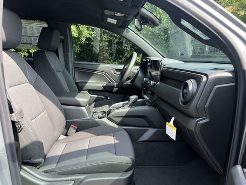 New 2026 Chevrolet Colorado Trail Boss AWD/4WD image 31