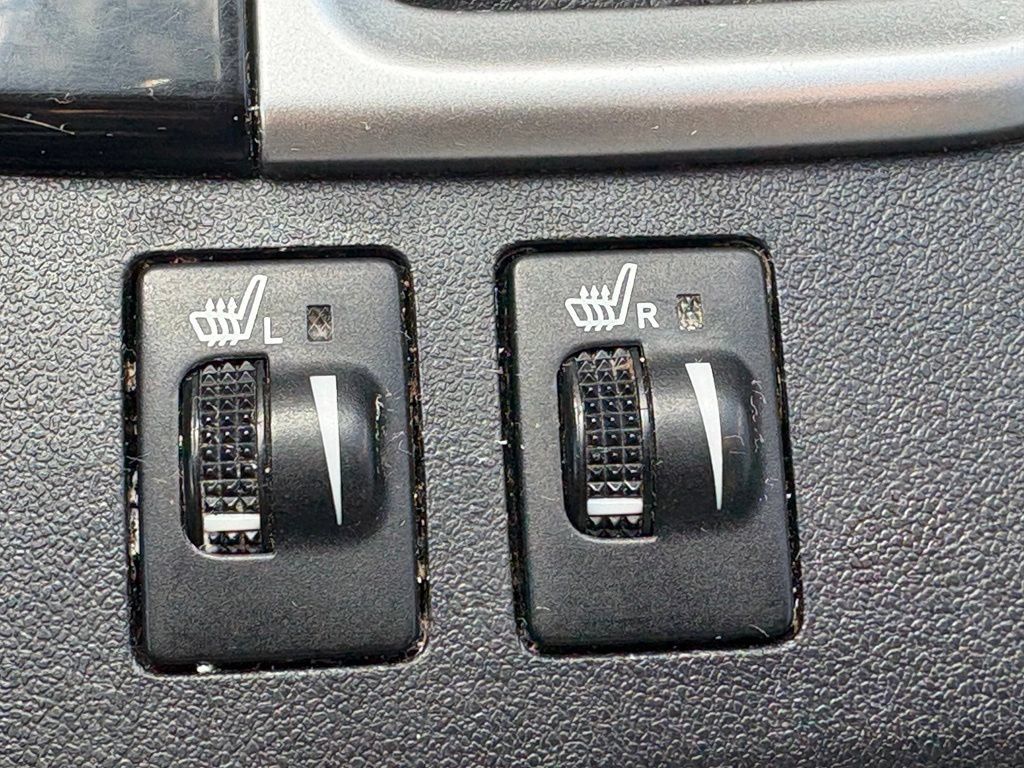 Used 2017 Toyota Highlander XLE w/ Carpet Mat Package FWD image 16