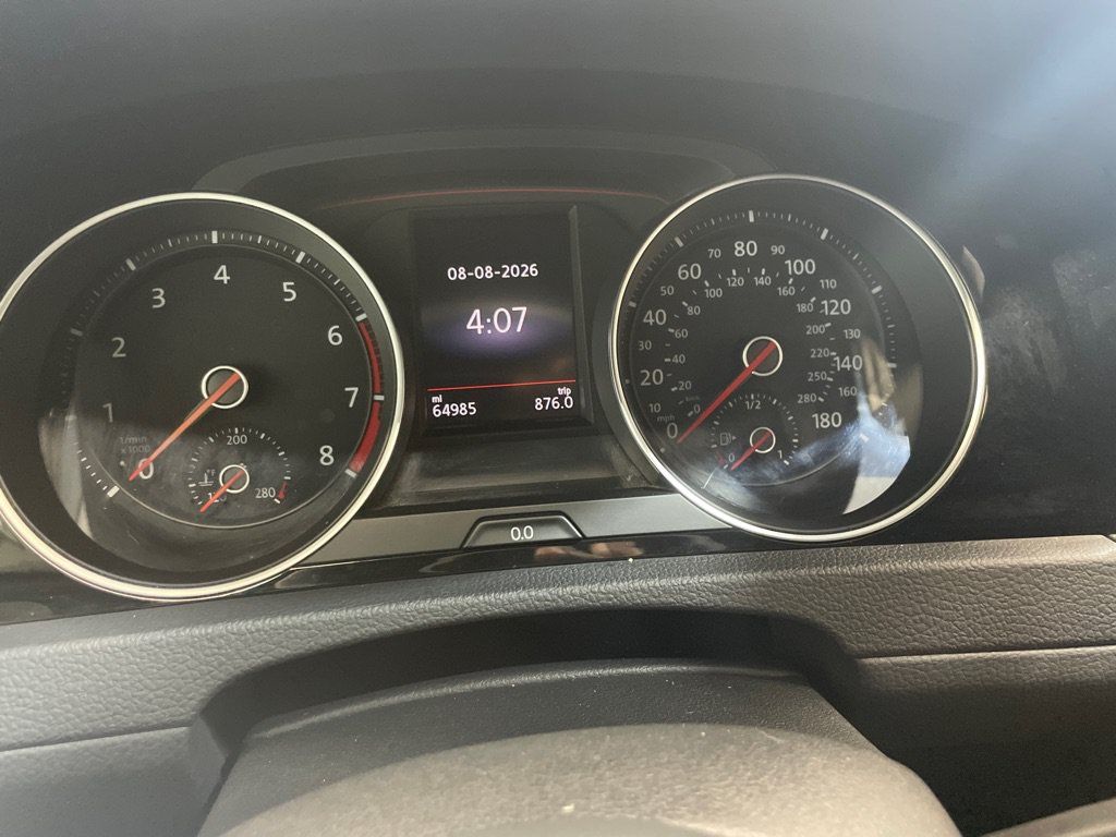 Used 2020 Volkswagen Golf 4-Door FWD image 22