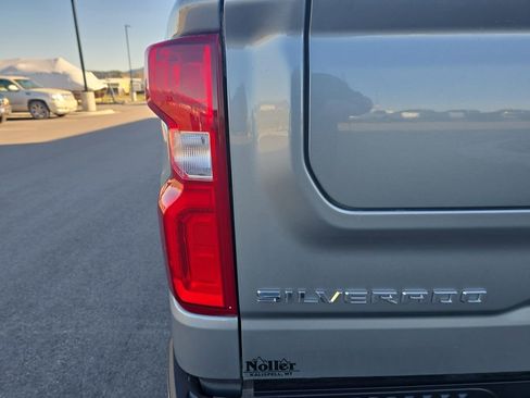 Used 2025 Chevrolet Silverado 1500 High Country w/ Technology Package image 22