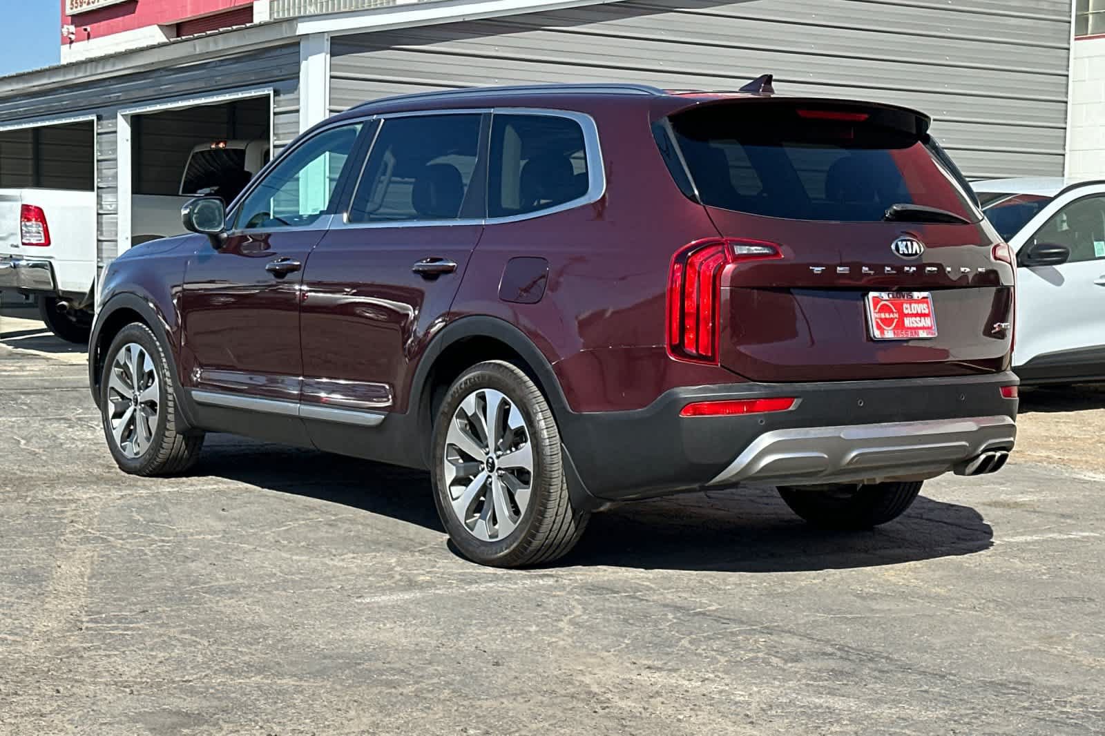 Used 2020 Kia Telluride S w/ S 8 Passenger Seating Package FWD image 7