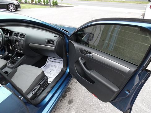 Used 2017 Volkswagen Jetta S FWD image 20