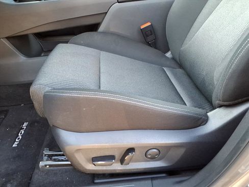 Used 2024 Nissan Rogue SV image 16