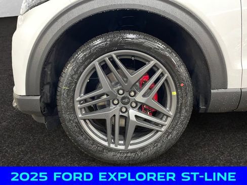 New 2025 Ford Explorer ST-Line w/ Premium Package image 14