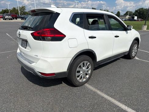 Used 2017 Nissan Rogue S AWD/4WD image 5