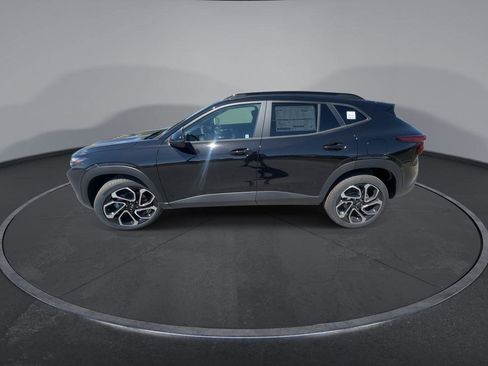New 2026 Chevrolet Trax RS w/ Sunroof Package FWD image 5