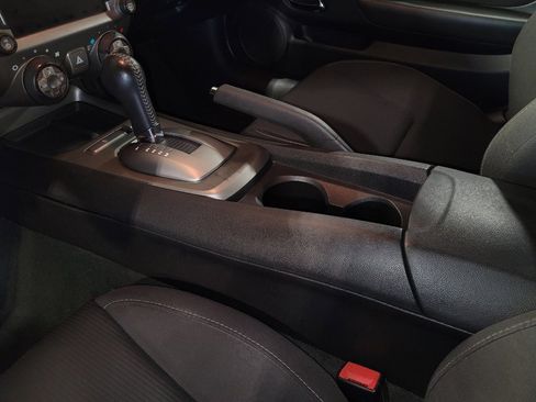 Used 2015 Chevrolet Camaro LT RWD image 26