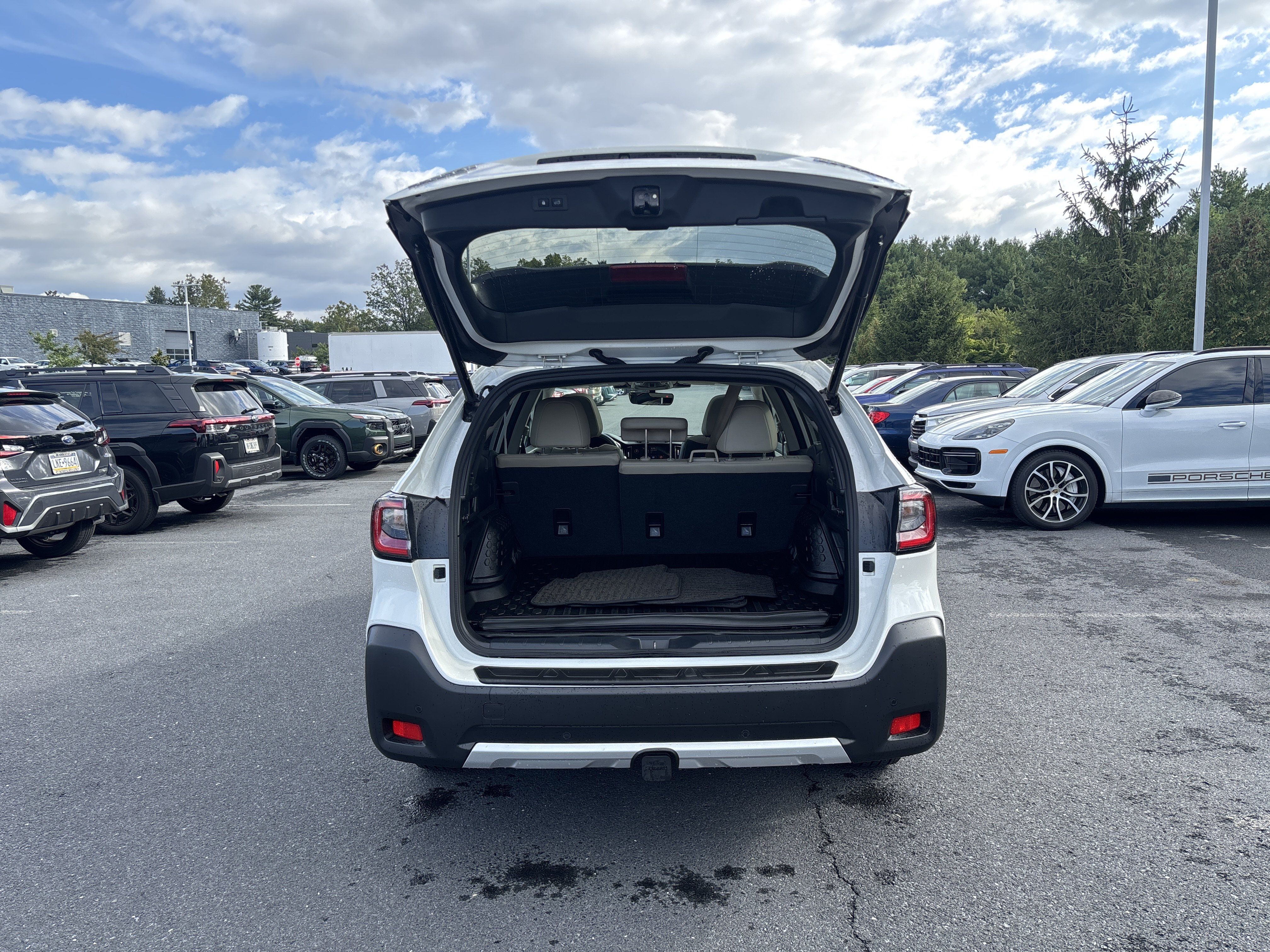 Used 2025 Subaru Outback Limited AWD/4WD image 22