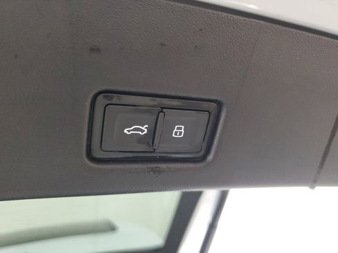 Used 2023 Audi Q4 e-tron Prestige w/ Black Optic Package image 10