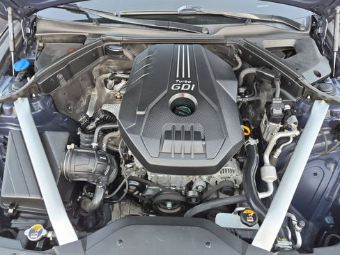 Used 2019 Genesis G70 2.0T Advanced RWD image 24