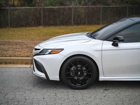 Used 2023 Toyota Camry XSE image 8