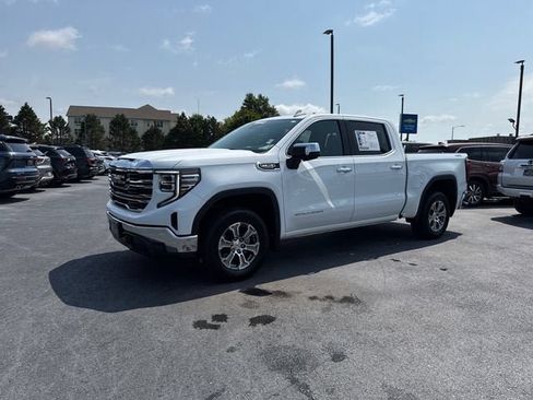 Used 2025 GMC Sierra 1500 SLT AWD/4WD image 7