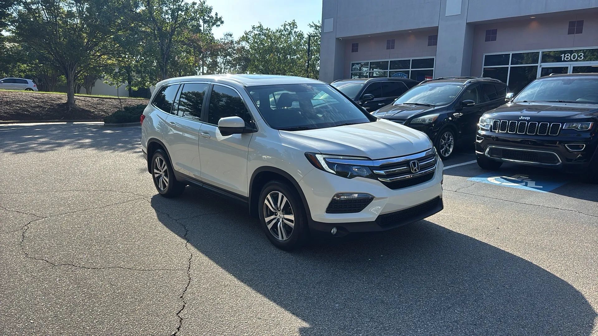 Used 2017 Honda Pilot EX-L image 3