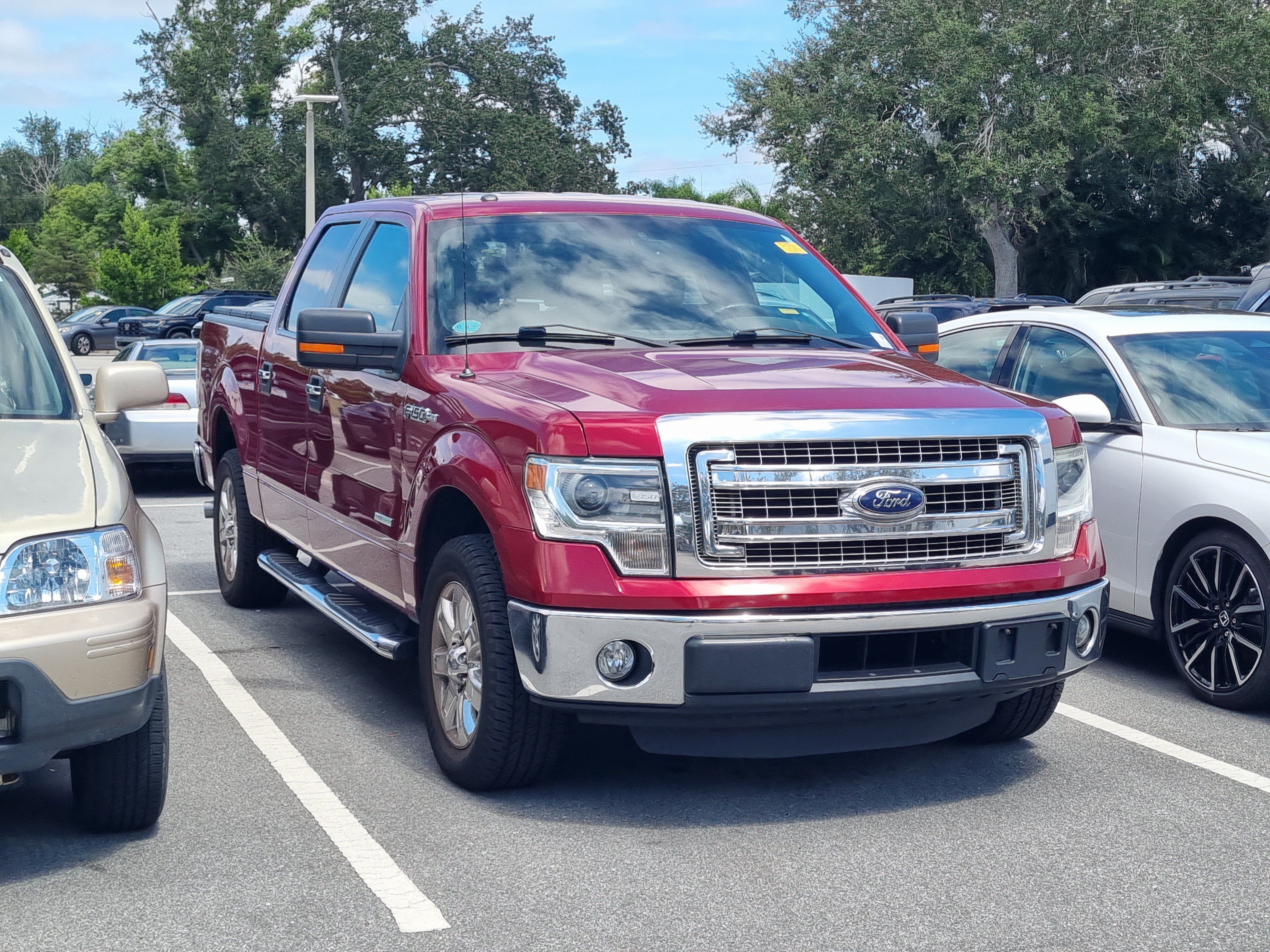 Used 2014 Ford F150 XLT w/ Equipment Group 302A Luxury RWD image 1