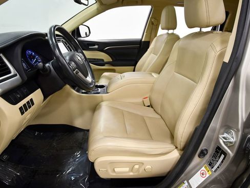 Used 2015 Toyota Highlander Limited AWD/4WD image 14