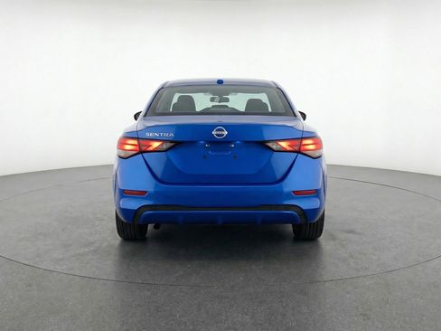 Used 2025 Nissan Sentra SV image 7