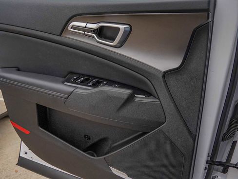 Certified 2023 Kia Sportage EX image 23