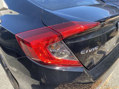 Used 2021 Honda Civic EX image 11