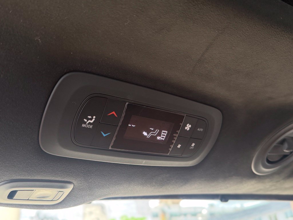 Used 2021 Chrysler Pacifica Pinnacle FWD image 22