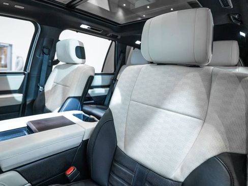 Certified 2023 Toyota Sequoia Capstone image 6