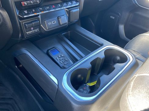 Used 2022 GMC Sierra 2500 AT4 w/ AT4 Preferred Package image 11