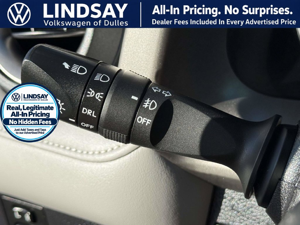 Used 2016 Toyota RAV4 XLE AWD/4WD image 23