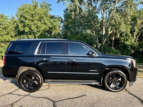 Used 2020 GMC Yukon Denali AWD/4WD image 5