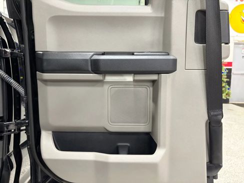 Used 2017 Ford F150 XL w/ Equipment Group 101A Mid image 22