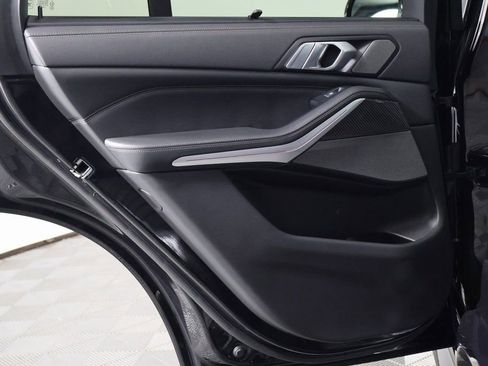 Used 2022 BMW X5 M50i w/ Executive Package image 13