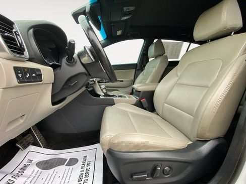 Used 2021 Kia Sportage S w/ S FWD Premium Package image 9
