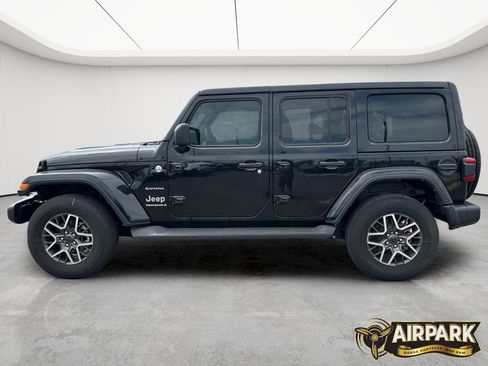 New 2024 Jeep Wrangler Unlimited Sahara w/ Safety Group AWD/4WD image 8