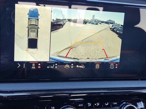 Used 2024 GMC Sierra 1500 AT4 w/ Technology Package image 8