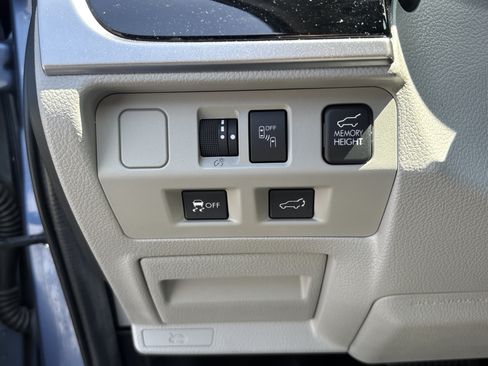 Used 2018 Subaru Forester 2.5i Limited AWD/4WD image 28