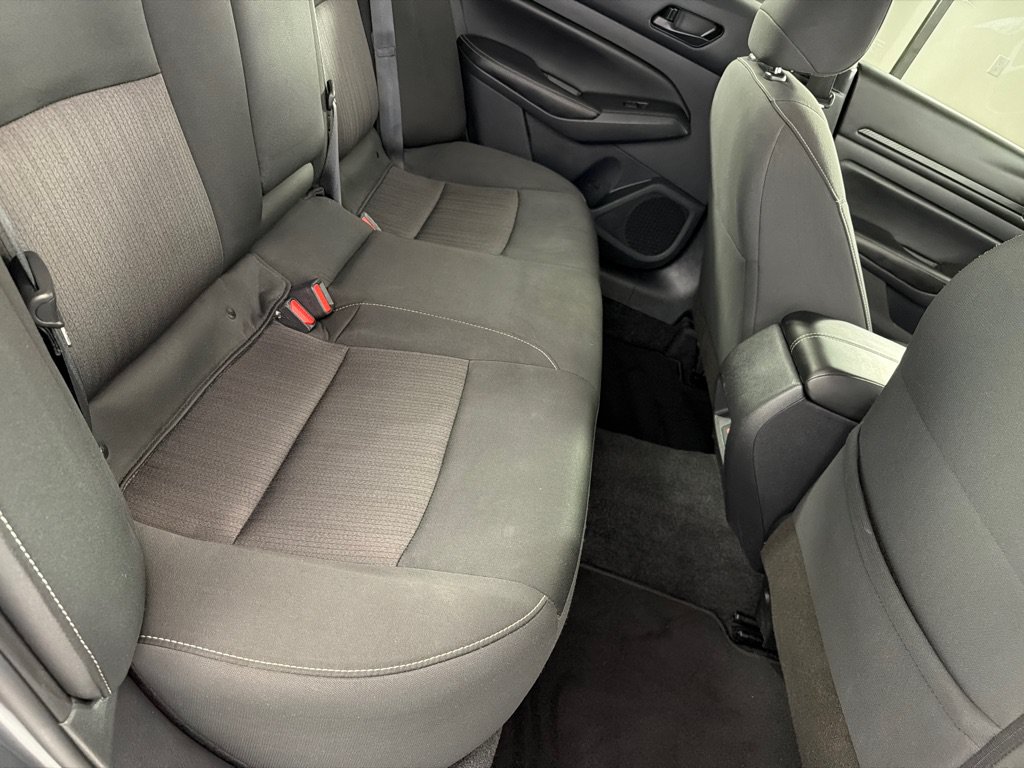 Used 2024 Nissan Altima 2.5 SV AWD/4WD image 17