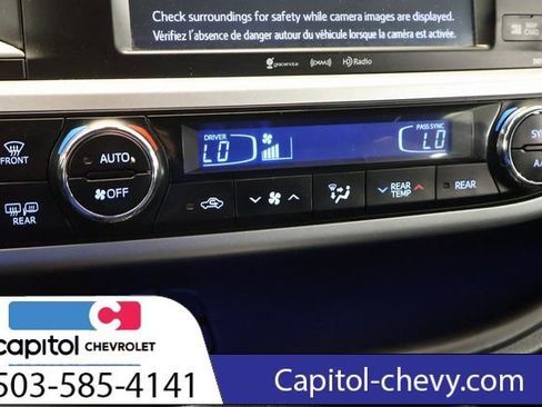 Used 2018 Toyota Highlander SE image 23